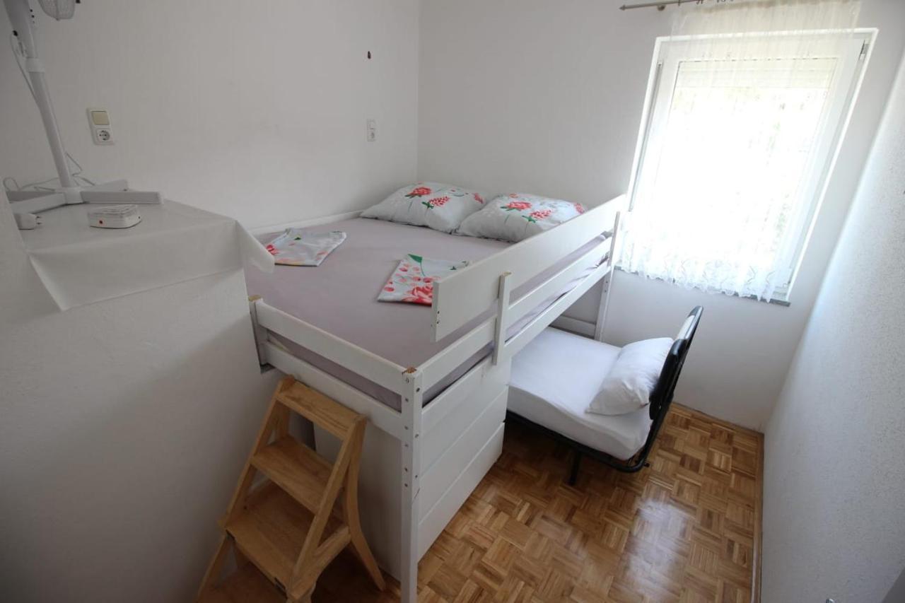 Apartmani Kramar Selce Habitación foto